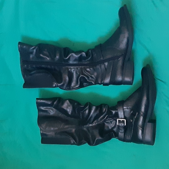 White Mountain Shoes - White mountain black boots, size 8